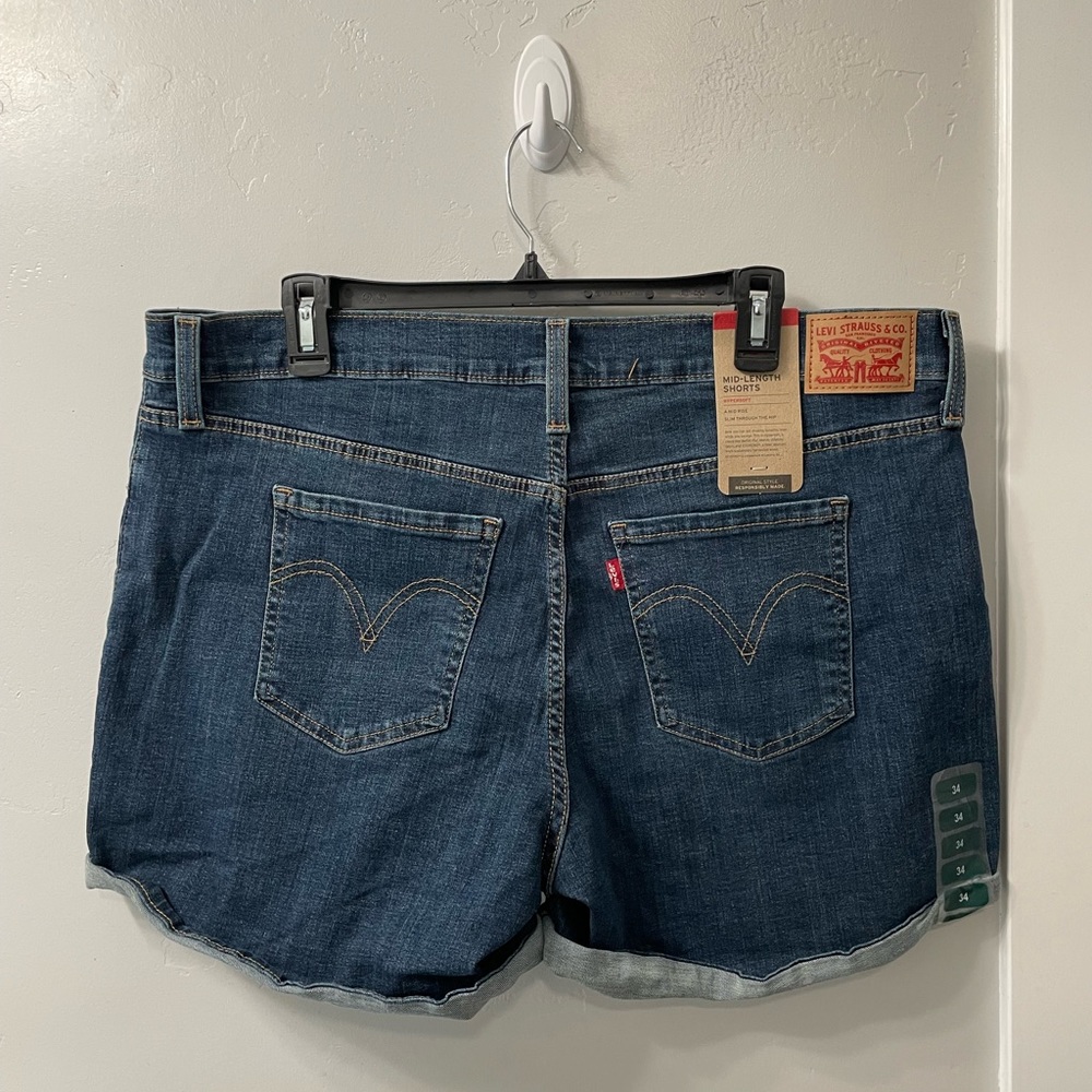 NWT LEVI SHORTS